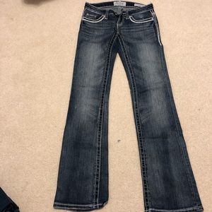 Buckle day trip jeans